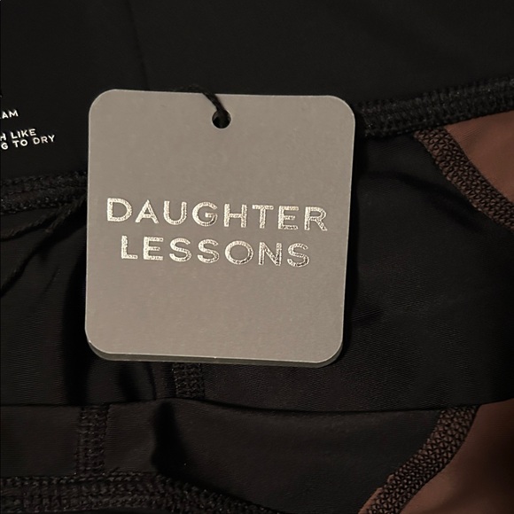 Daughter Lessons Heartbreaker Leggings - Picture 2 of 7